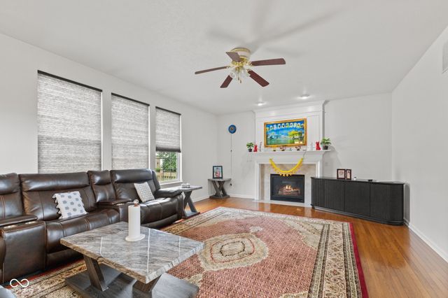 7350 Gold King Way, Indianapolis, IN 46259