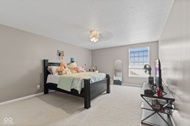 7350 Gold King Way, Indianapolis, IN 46259