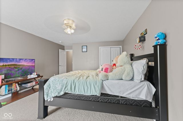 7350 Gold King Way, Indianapolis, IN 46259