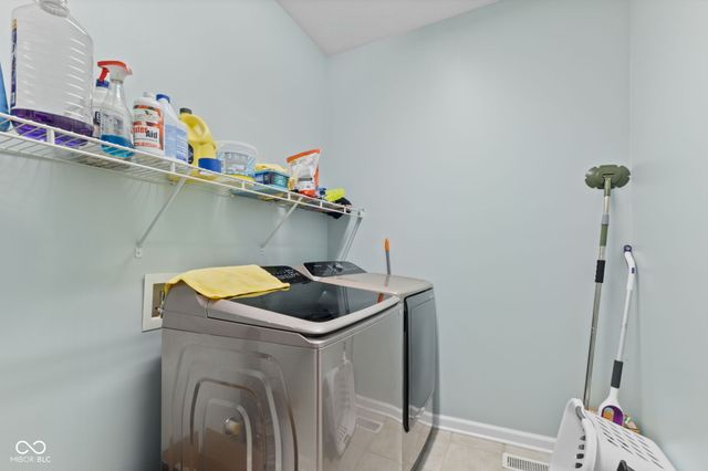 7350 Gold King Way, Indianapolis, IN 46259