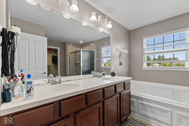 7350 Gold King Way, Indianapolis, IN 46259