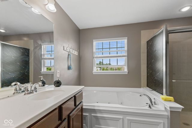 7350 Gold King Way, Indianapolis, IN 46259