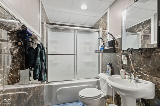 7350 Gold King Way, Indianapolis, IN 46259