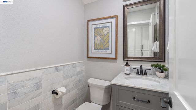 400 Persimmon Cmn 7, Livermore, CA 94551