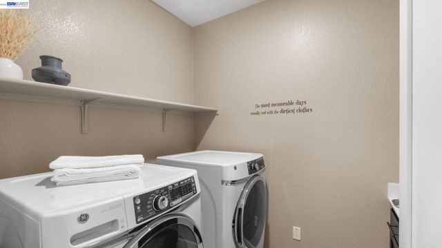 400 Persimmon Cmn 7, Livermore, CA 94551