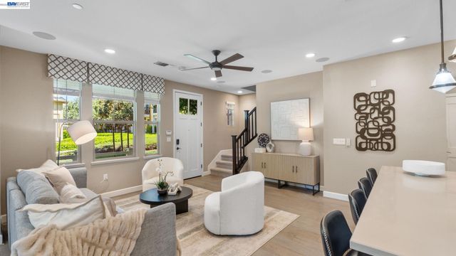 400 Persimmon Cmn 7, Livermore, CA 94551