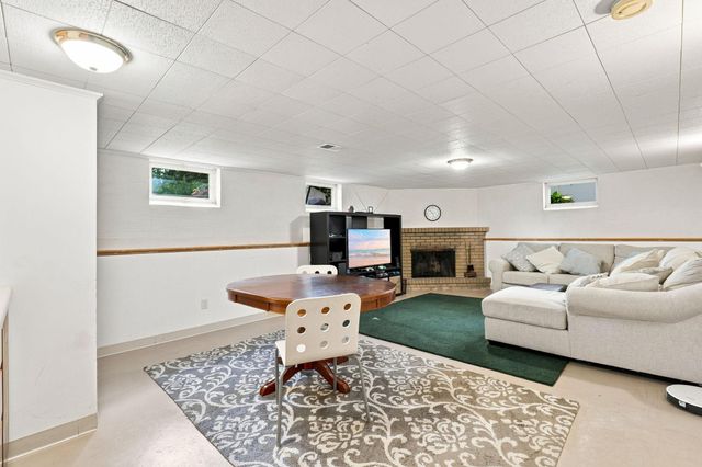 4855 7th Street NE, Columbia Heights, MN 55421