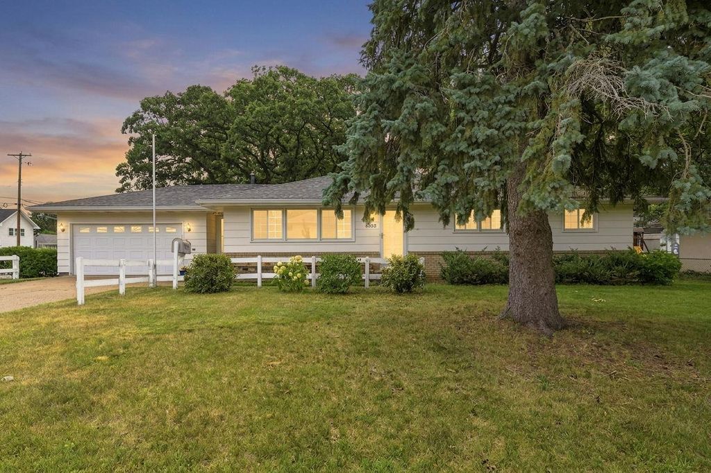 4855 7th Street NE, Columbia Heights, MN 55421
