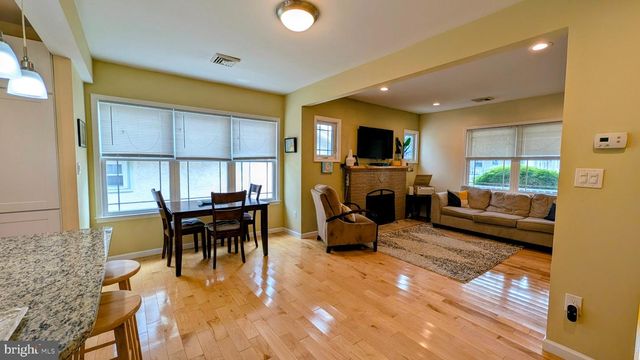 105 HINKSON BLVD, Ridley Park, PA 19078