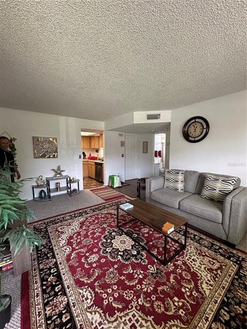 584 FAIRWAYS LANE F202, Ocala, FL 34472