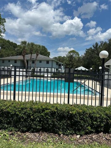 584 FAIRWAYS LANE F202, Ocala, FL 34472