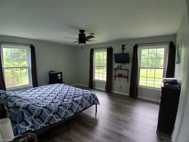 1596 Greenhill Road, Mount Airy, NC 27030
