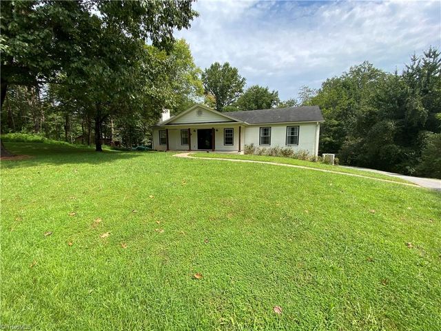 1596 Greenhill Road, Mount Airy, NC 27030