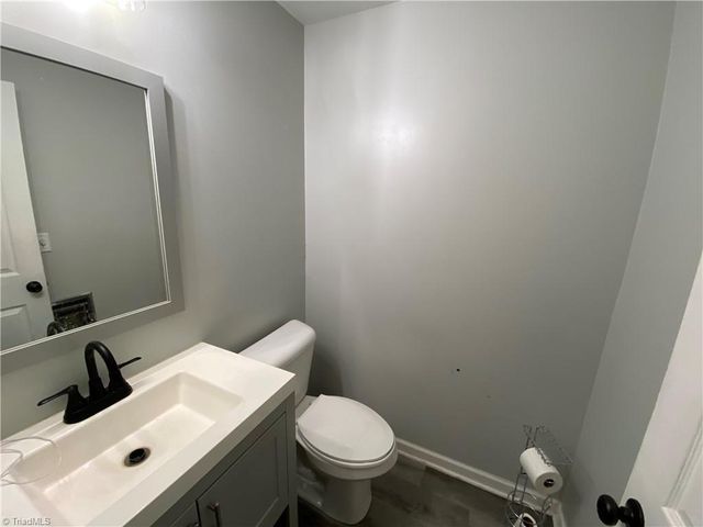 1596 Greenhill Road, Mount Airy, NC 27030