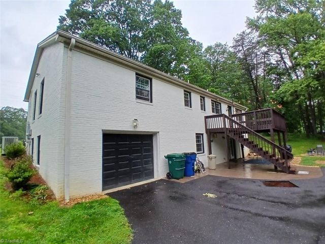 1596 Greenhill Road, Mount Airy, NC 27030