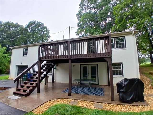 1596 Greenhill Road, Mount Airy, NC 27030