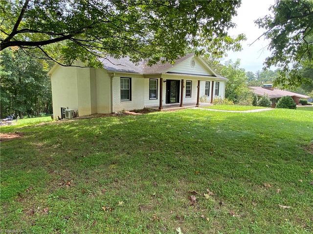 1596 Greenhill Road, Mount Airy, NC 27030