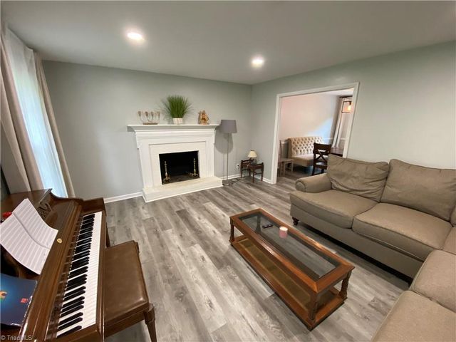 1596 Greenhill Road, Mount Airy, NC 27030