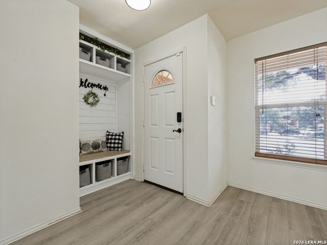 8622 Braun Knoll, San Antonio, TX 78254