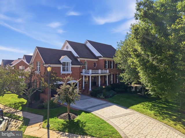 18441 LANIER ISLAND SQ, Leesburg, VA 20176