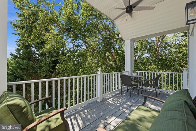 18441 LANIER ISLAND SQ, Leesburg, VA 20176