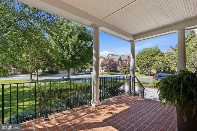 18441 LANIER ISLAND SQ, Leesburg, VA 20176