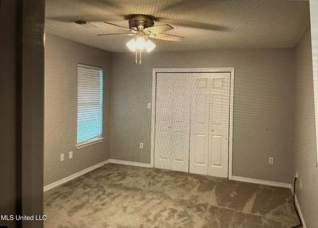 6905 Pinehurst Drive, Ocean Springs, MS 39564