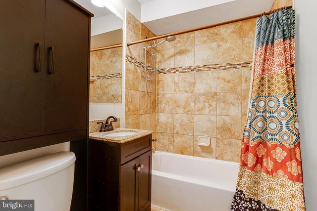 365 HERMITAGE ST, Philadelphia, PA 19128