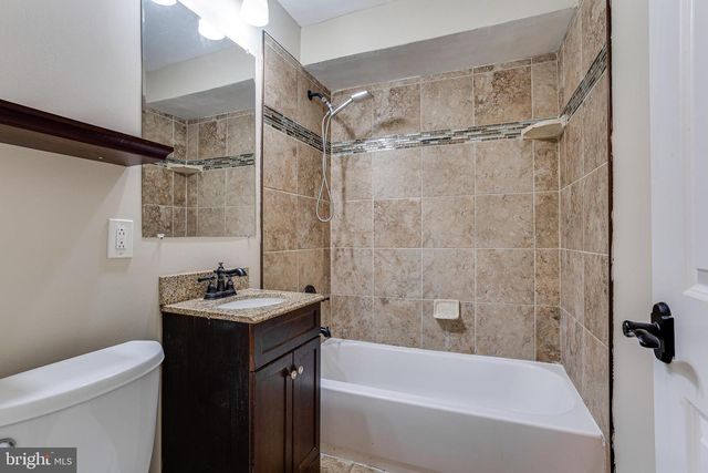 365 HERMITAGE ST, Philadelphia, PA 19128