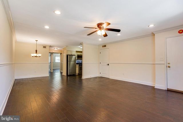 365 HERMITAGE ST, Philadelphia, PA 19128