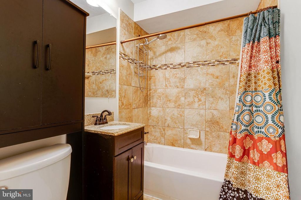 Image 18 of property listing at 365 HERMITAGE ST, Philadelphia, PA 19128