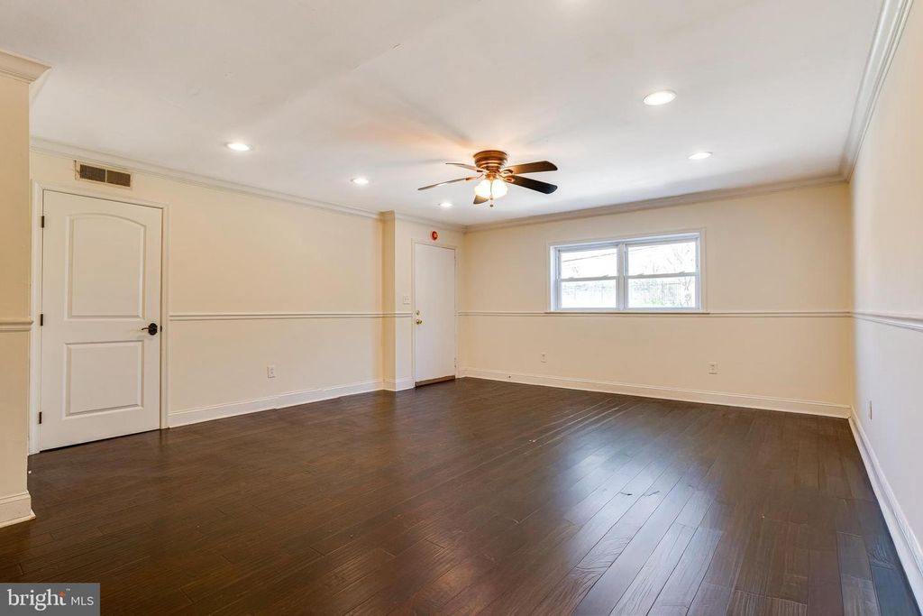 Image 22 of property listing at 365 HERMITAGE ST, Philadelphia, PA 19128