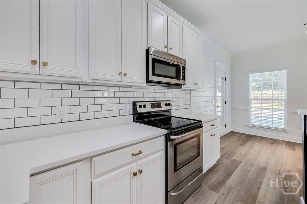 Image 16 of property listing at 236 Veranda Avenue, Guyton, GA 31312