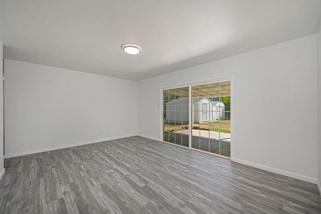 7012 Forman Way, Sacramento, CA 95828