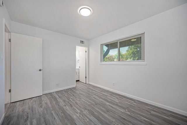 7012 Forman Way, Sacramento, CA 95828