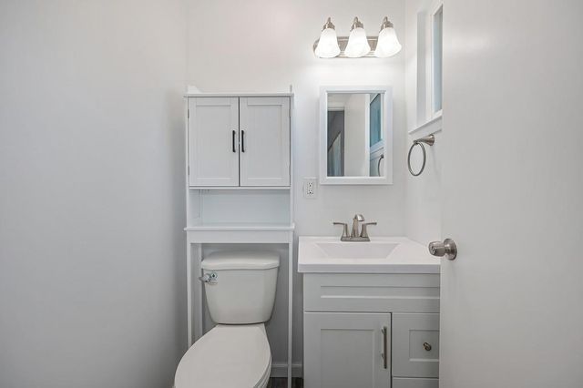7012 Forman Way, Sacramento, CA 95828