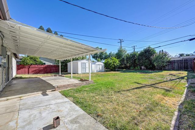 7012 Forman Way, Sacramento, CA 95828