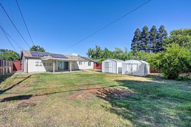 7012 Forman Way, Sacramento, CA 95828
