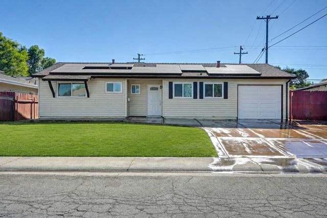 7012 Forman Way, Sacramento, CA 95828
