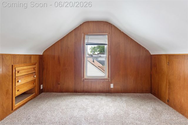 17606 Tennyson Street, Roseville, MI 48066