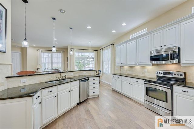 2 Talcott Court, South Brunswick, NJ 08824