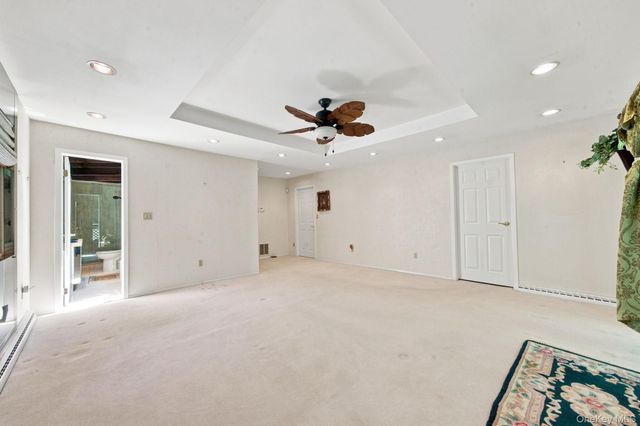 135 Oakside Drive, Smithtown, NY 11787