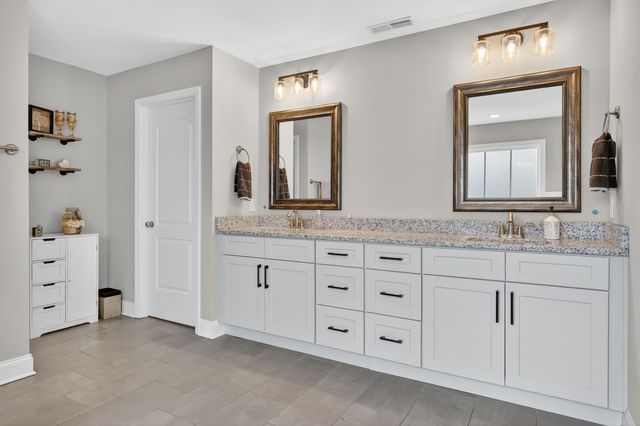6582 Frankfurt Road, Ooltewah, TN 37363