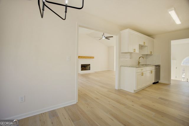 416 Shoshone Court, Auburn, GA 30011