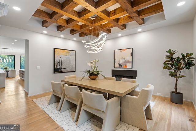 1430 N Harris Ridge, Atlanta, GA 30327