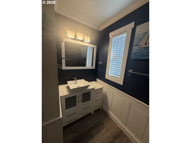 303 Ne ANVIDON St, Pendleton, OR 97801