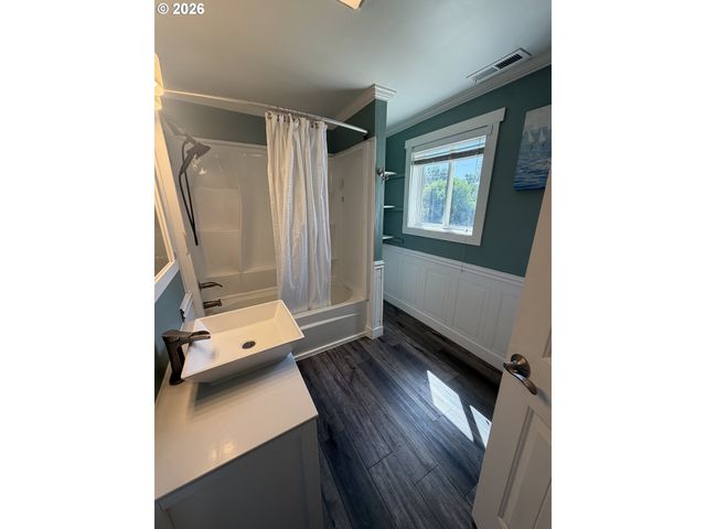 303 Ne ANVIDON St, Pendleton, OR 97801