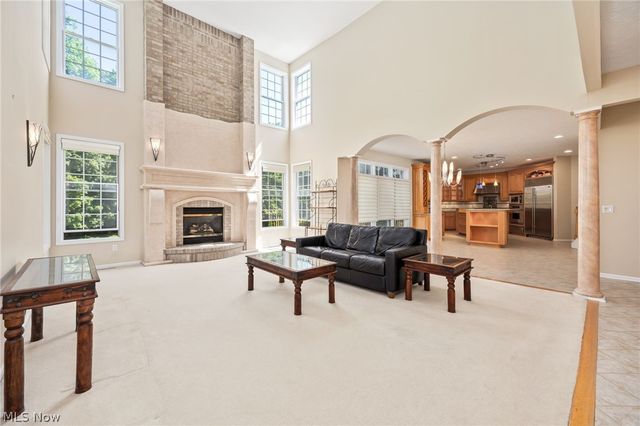 20852 Kylemore Drive, Strongsville, OH 44149