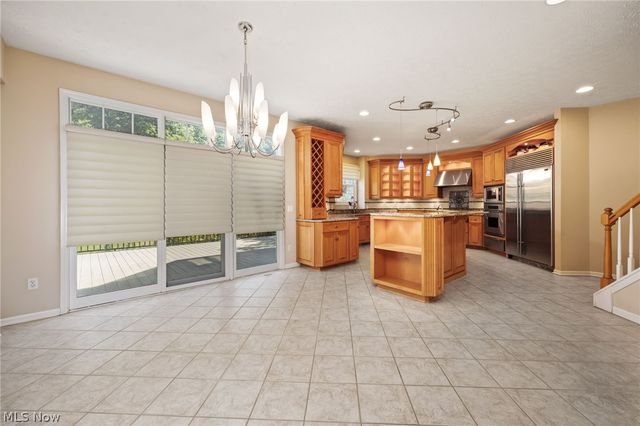 20852 Kylemore Drive, Strongsville, OH 44149