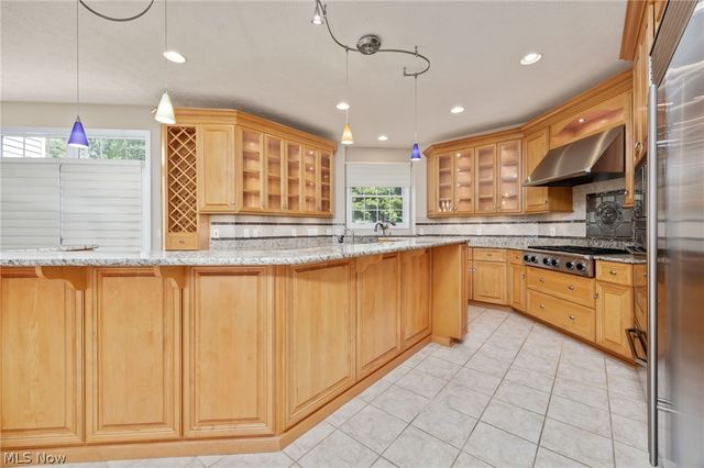 20852 Kylemore Drive, Strongsville, OH 44149